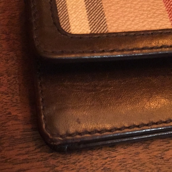 Burberry Vintage Classic Leather Striped Plaid Compact Snap Closure Wallet 😍😍 - Picture 13 of 14